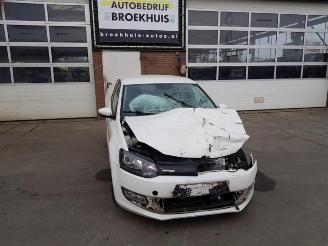 uszkodzony samochody osobowe Volkswagen Polo Polo V (6R), Hatchback, 2009 / 2017 1.2 TDI 12V BlueMotion 2011/1