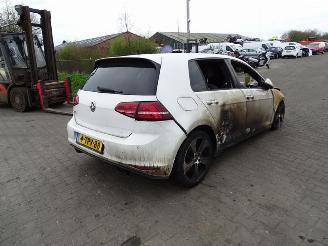 uszkodzony samochody osobowe Volkswagen Golf GTi 2014/4