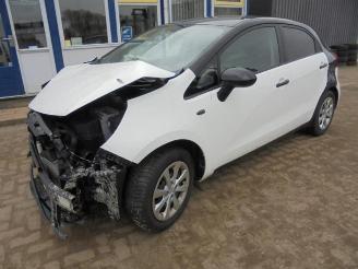 uszkodzony samochody osobowe Kia Rio Rio III (UB), Hatchback, 2011 / 2017 1.1 CRDi VGT 12V 2016/9