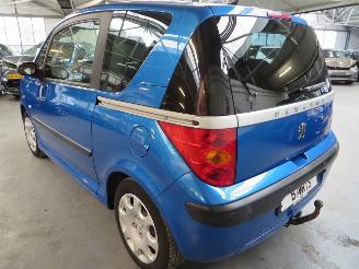 Peugeot 1007 1.6 16v AUTOMAAT picture 6