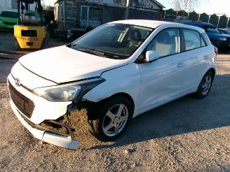 uszkodzony samochody osobowe Hyundai I-20 1.0 Comfort 5 Drs 2018/1
