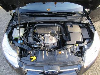 Ford Focus 1.0 EcoBoost Trend 5drs picture 17