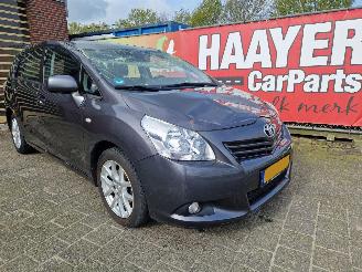 Toyota Verso 1.6 vvt-i business picture 1