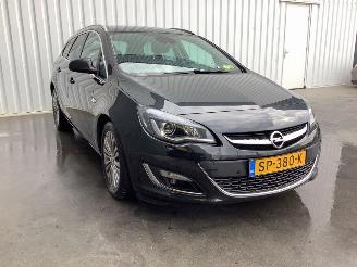Opel Astra SPORTS TOURER  1.7 CDTi 16V Combi/o  Diesel 1.686cc 96kW (131pk) picture 2