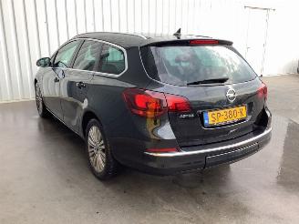 Opel Astra SPORTS TOURER  1.7 CDTi 16V Combi/o  Diesel 1.686cc 96kW (131pk) picture 4