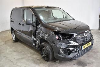 uszkodzony samochody osobowe Opel Combo 1.5D L1H1 Edition 2022/5