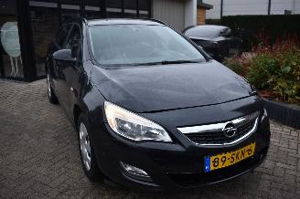 škoda osobní automobily Opel Astra SPORTS TOURER 2011/10