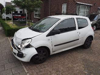 disassembly commercial vehicles Renault Twingo 1.2 Acces 2010/3