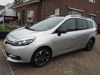 Damaged car Renault Grand-scenic 1.2 Tce Bose 2015/1