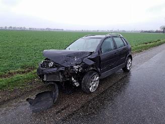 Voiture accidenté Volkswagen Polo Cross 1.4 tdi 2009/1
