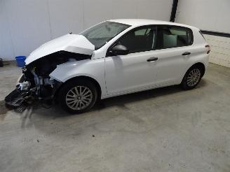 skadebil auto Peugeot 308 1.2 VTI 2014/3