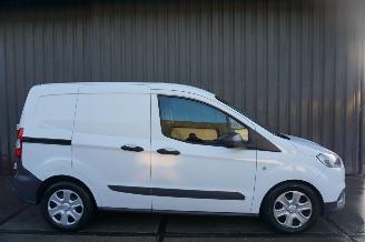 rottamate veicoli commerciali Ford Transit Courier Van 1.5 TDCI 55kW Achteruitrijcamera Trend 2019/8