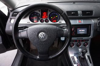 Volkswagen Passat 2.0 TDI 125kW Automaat Highline Business picture 15