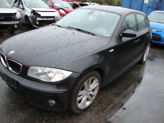 Damaged car BMW 1-serie  2008/1