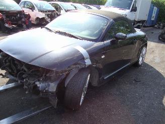damaged commercial vehicles Audi TT  2004/1