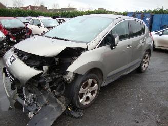 Coche accidentado Peugeot 3008  2011/1
