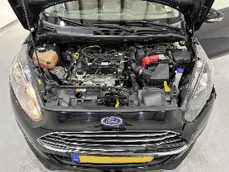 Ford Fiesta 5-Drs 1.0 Style Navi picture 12