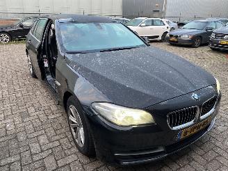 BMW 5-serie 520i Touring Automaat picture 3