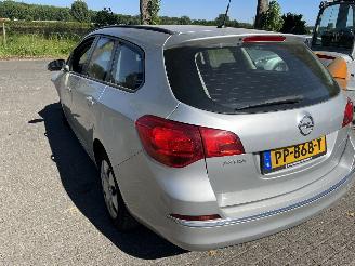 Opel Astra 1.4 Edition Stationcar picture 5