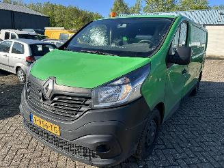 damaged commercial vehicles Renault Trafic 1.6 DCI 2018/11