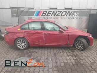 Coche siniestrado BMW 3-serie 3 serie (F30), Sedan, 2011 / 2018 320i 2.0 16V 2015/6