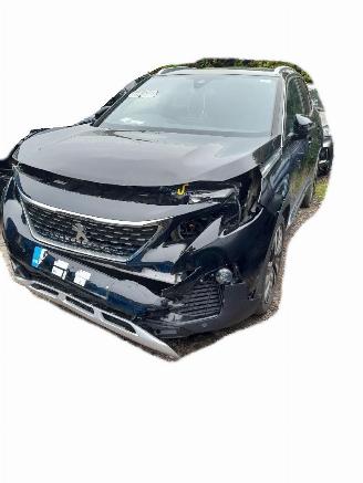 uszkodzony kampingi Peugeot 3008 GT 2020/1