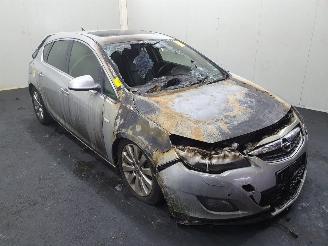 danneggiata veicoli commerciali Opel Astra 1.6 Turbo Sport 2010/3