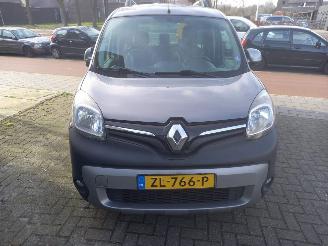 Démontage voiture Renault Kangoo FAMILY-12TCE EXPRESSION 2014/5