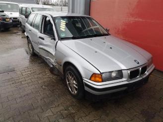Coche siniestrado BMW 3-serie 3 serie Touring (E36/3), Combi, 1995 / 1999 320i 24V 1997/5