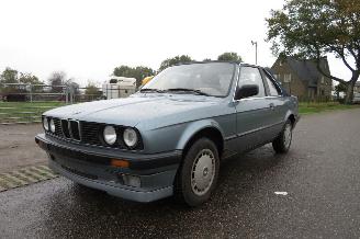 Coche siniestrado BMW 3-serie 318 I BAUR TC 1987/12
