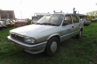 rozbiórka samochody osobowe Alfa Romeo 33 1.5 BENZINE OP GRIJS KENTEKEN !! UNIEK 1985/1