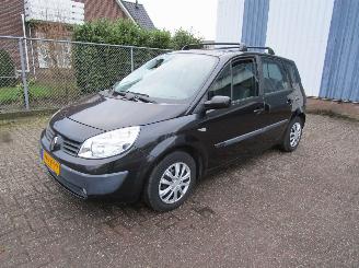 dommages fourgonnettes/vécules utilitaires Renault Scenic 1.6 Airco Radio/CD 165.000 Km 2005/1