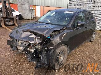 Damaged car Mazda 2 2 (DJ/DL), Hatchback, 2014 1.5 SkyActiv-G 90 2017/5