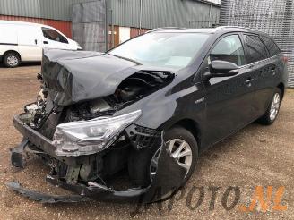 škoda osobní automobily Toyota Auris Auris Touring Sports (E18), Combi, 2013 / 2018 1.8 16V Hybrid 2015/7