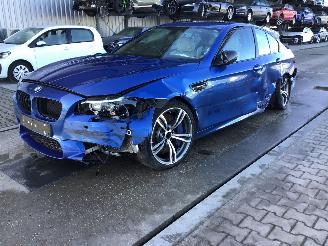 uszkodzony samochody ciężarowe BMW M5  2013/9