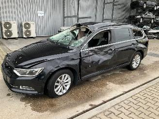 danneggiata veicoli commerciali Volkswagen Passat  2016/7