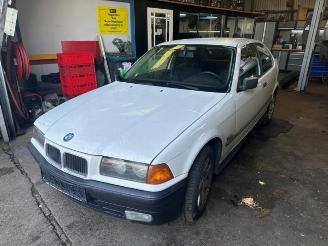 škoda dodávky BMW 3-serie 3 serie Compact (E36/5), Hatchback, 1994 / 2001 316i 1995/3