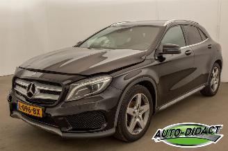 Voiture accidenté Mercedes GLA 200 Leer Navi Edition 1 2014/3