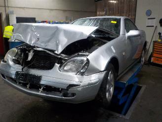 Auto incidentate Mercedes SLK SLK (R170) Cabrio 2.0 200 16V (M111.946) [100kW]  (09-1996/03-2000) 1997/11
