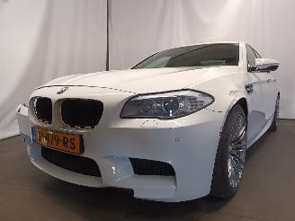 uszkodzony samochody osobowe BMW  M5 (F10) Sedan M5 4.4 V8 32V TwinPower Turbo (S63-B44B) [412kW]  (09-2=
011/10-2016) 2012/10