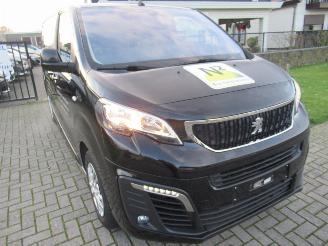 Auto incidentate Peugeot Expert 2.0D  52.000KM 3-Zits  Airco  Navi  Camera  HalfLeer  Cruise-Control  Line Assist  DodeHoek-Syst 2021/8