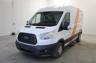 dommages fourgonnettes/vécules utilitaires Ford Transit  2016/9