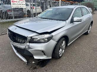 Damaged car Mercedes A-klasse  2017/1