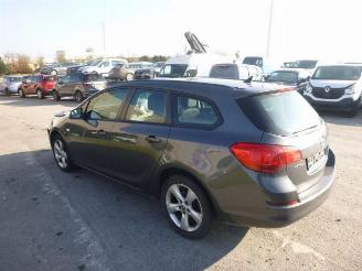 damaged commercial vehicles Opel Astra 1.7 CDTI A17DTJ 2011/5