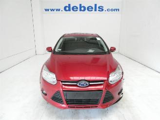 Salvage car Ford Focus 1.0 TREND 2014/8