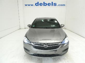 Voiture accidenté Opel Astra 1.0 DYNAMIC 2016/4