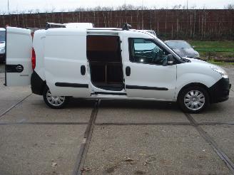 Opel Combo 1.3D VERLENGD L2-H1 AIRCO picture 3