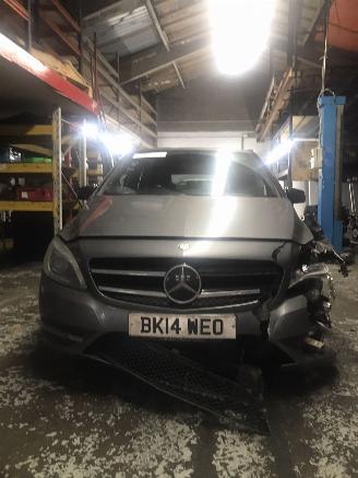 Coche accidentado Mercedes B-klasse B 180 CDI 2014/2