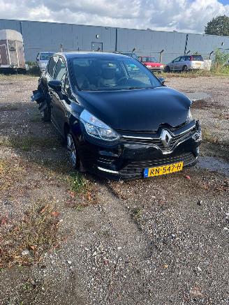 demontáž osobní automobily Renault Clio 1.5 DCI 2018/1