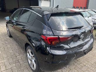 Opel Astra 1.2 Launch Elegance picture 7